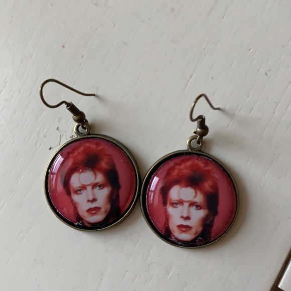 David Bowie costume earrings - Picture 1 of 3